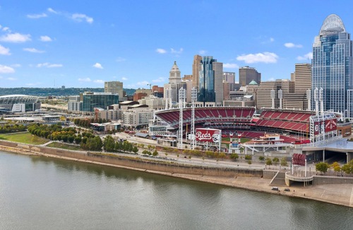 Downtown Cincinnati Condo | Lavish, Best Central Location with Unmatched Amenities - 535