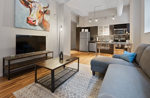Downtown Cincinnati Condo | Lavish, Best Central Location with Unmatched Amenities - 535