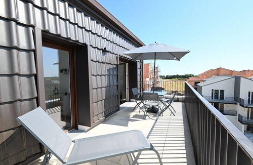 Courseulles-sur-Mer Apartment | Le Coquillage - Joli T3 avec grand balcon