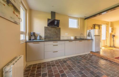 Saonnet House | Le Petit Pré terrace & private parking