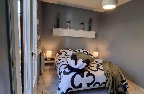 La Demi-Lune House | Le Rethel