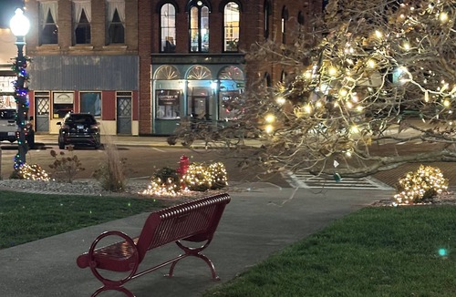 Carlinville Apartment | Light Filled Loft on Town Square, formerly Karla’s Jewelry bldg.