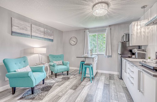 Waterloo Apartment | Lighthouse Inn & Suites Extended Stay Boutique Hotel I-69 Exit 334