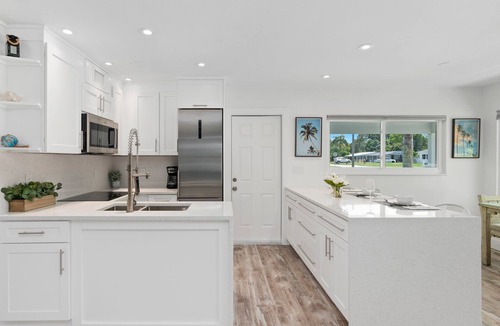 Rock Ridge House | Location & Comfort- Coastal Meets Contemporary