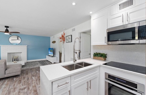 Rock Ridge House | Location & Comfort- Coastal Meets Contemporary