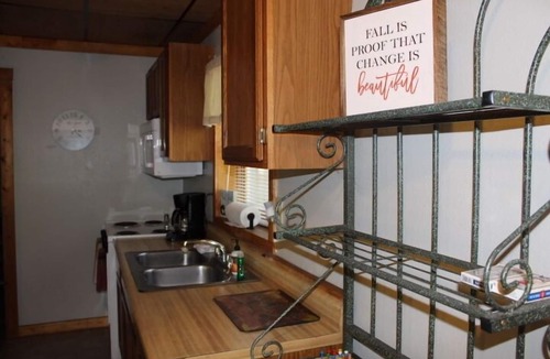Schnellville House | Log Cabin 2B at Osborn Boat Ramp on Patoka Lake