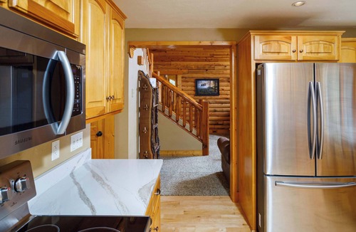 Waupaca Cabin | Log Cabin in Waupaca- Wooded Lot, Poker Table