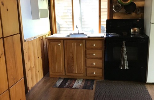 Madawaska Valley Cabin | Log Cabin on the Lake Close to Algonquin Park
