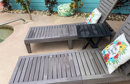 Sleepy Hollow Cottage | Looking to Just Get Away? Cute Cottage with Pool. Close to the Beach!