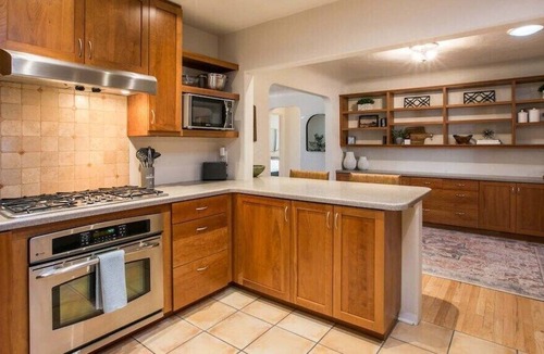 Alamedan Valley House | Los Ranchos Elegant Adobe