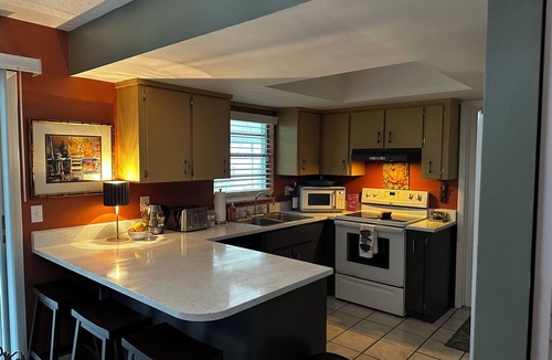 New Smyrna Beach House | Lovely Private 2 Bedroom 6 miles to the beach and 5 minutes to the river