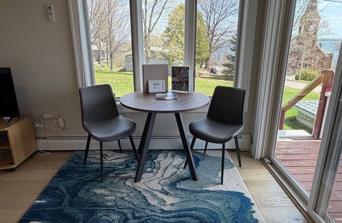 Bayfield Apartment | Lower Flat @ Steeple Hill Flats, Bayfield