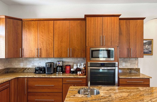 Sebring House | Luxe 6BR Sebring Villa with Private Pool & BBQ