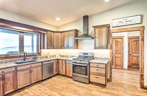 Spearfish House | Luxe Hideaway Near Sturgis: Golf, Hike, Explore!