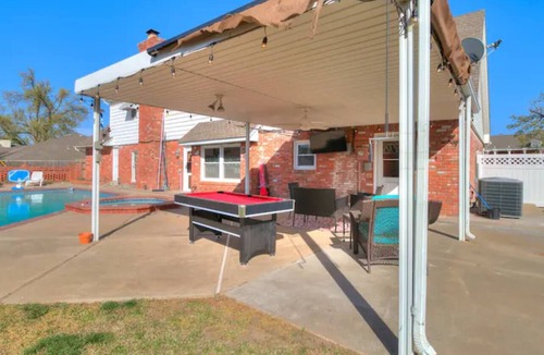 Central Oklahoma City House | Luxurious 7 bedrooms Retreat with Heated Pool , Hot tub & King Beds