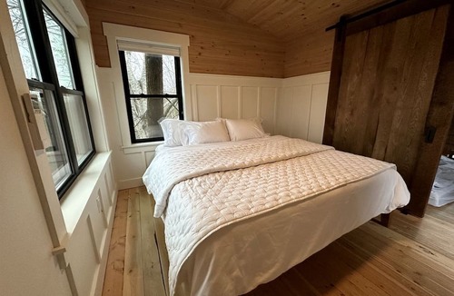 Ottawa Cabin | Luxurious Glamping Tree House at Starved Rock, Perfect for a Weekend Escape from Chicago