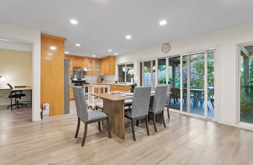 La Mirada House | Luxury 4BR Home with Lush Garden｜Dedicated Workspace｜Relaxing Patio #41808