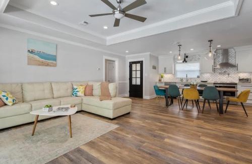 Ocean Springs House | Luxury Bayou Experience with Pool and Outdoor Kitchen