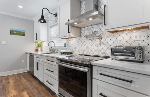 Ocean Springs House | Luxury Bayou Experience with Pool and Outdoor Kitchen