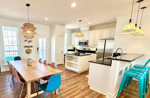 Dauphin Island House | Luxury Beachfront Oasis with Hot Tub, Pet Friendly, Hammock, Swings, Loaded