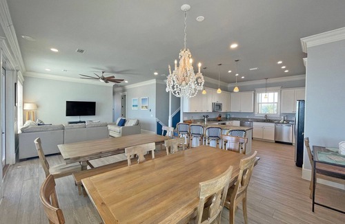 Villa Primera House | Luxury Gulf Front Home w/Gulf front pool and private dune walk-over to beach