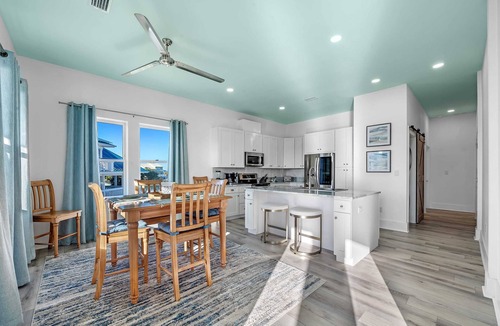Perdido Key Coves One House | Luxury Infinity Edge Heated Pool and Hot Tub + Boat Dock + Steps to the beach + Beach Toy Packages