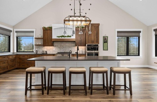 Spencerville House | Luxury Modern Lodge Near Fort Wayne with River Views