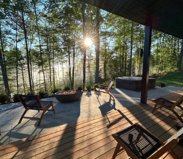 La Conception Ski Chalet | Luxury Mountain Retreat with Spa Near Mont Tremblant