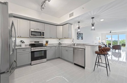 Merritt Island Condo | Luxury River Front Secluded Condo w Resort Amenities