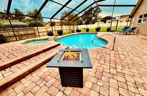 East County Civic Group House | Luxury Tampa, Resort with Swimming Pool, 4 Bedrooms, 3.5 Bathrooms. Sleeps 20+