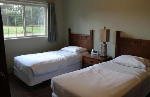 Eagle River House | Lynx Lake Condo at Wild Eagle Lodge #137
