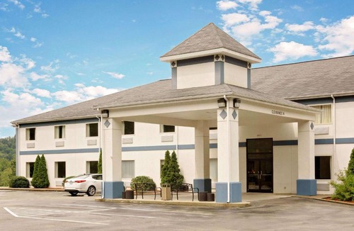Malone Hotel | Magnason Hotel