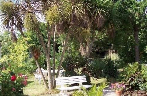 Saint-Vaast-la-Hougue House | Maison in the Cotentin with exotic garden, very close from the sea.