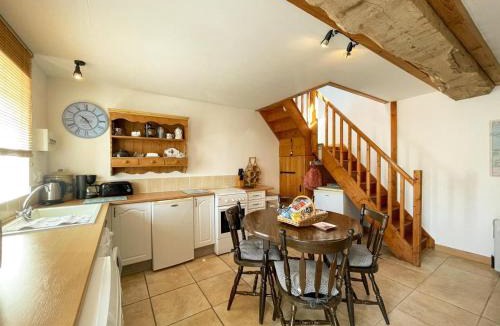 L'Epinay-le-Comte House | Maison individuelle avec spa et jardin, près de Domfront - FR-1-497-101