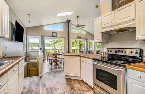 Brooklyn Cabin | Make Memories with Lake Days & Bonfire Nights