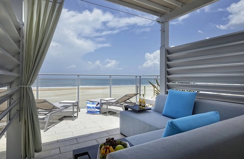 East Daytona Hotel | Making The Best Memories Along The Way! Beachfront Location, Outdoor Pool!
