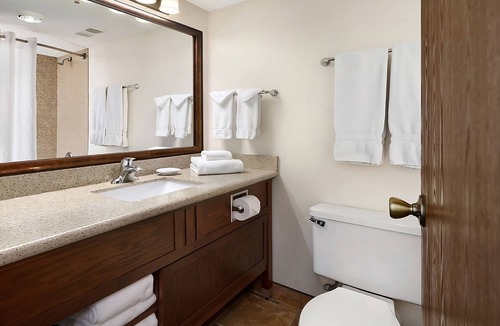 Casper House | Making The Best Memories Along The Way! Indoor Pool, Airport Shuttle!