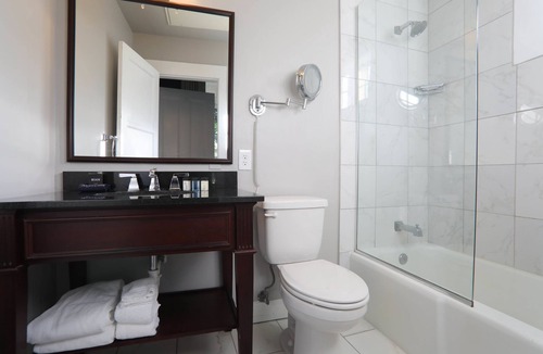 Central Business District Hotel | Malaga Inn