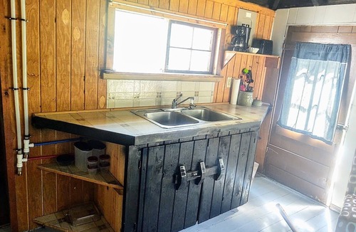 Sault Ste. Marie Cabin | Maple Cabin at Sweet Retreat Cozy Waterfront Stay