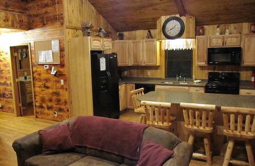 Wetmore Cabin | Maple Ridge Cabin – Private Forest Retreat Near Pictured Rocks Sleeps 12
