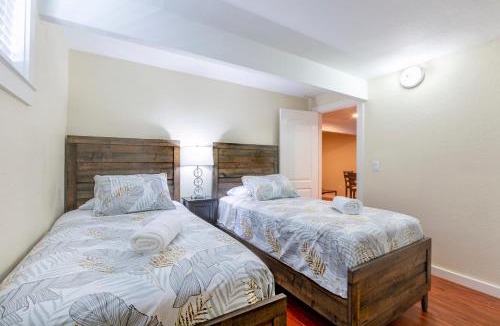 Northside Apartment | #Marbella Lane - 2BR Lower Level Home 11-Min to Levi's