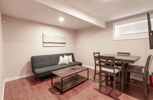 Northside Apartment | #Marbella Lane - 2BR Lower Level Home 11-Min to Levi's