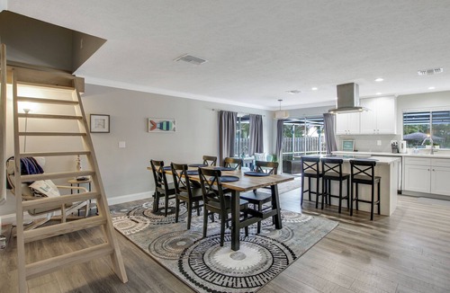 Waterway Manor House | Merritt Island Getaway Spacious 5-bedroom house in with AC, WiFi