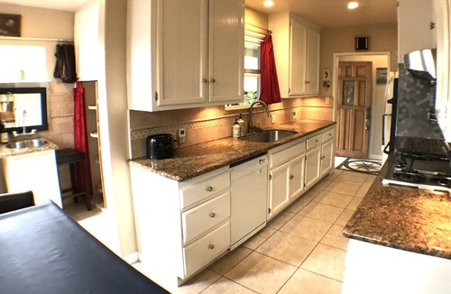 La Mirada House | Min 30 day Private Heated Pool, Safe Clean Family Home