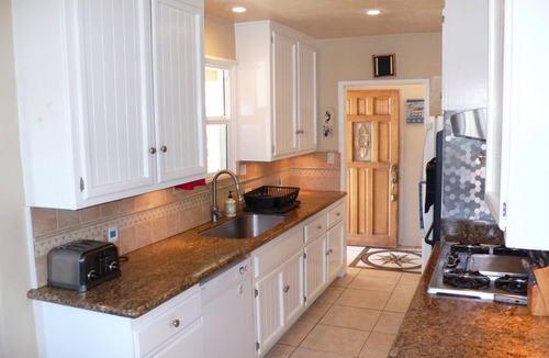 La Mirada House | Min 30 day Private Heated Pool, Safe Clean Family Home