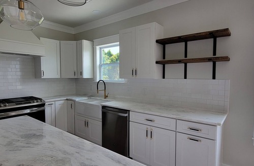 Gulfport Cottage | "MINT TO SEA" New Beach Cottage with porch views - 900 ft from the beach!