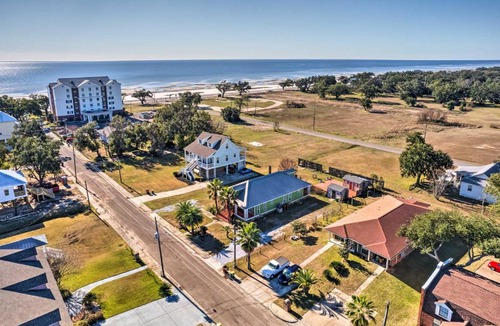 Long Beach House | Mississippi Gulf Coast Vacation Rental!