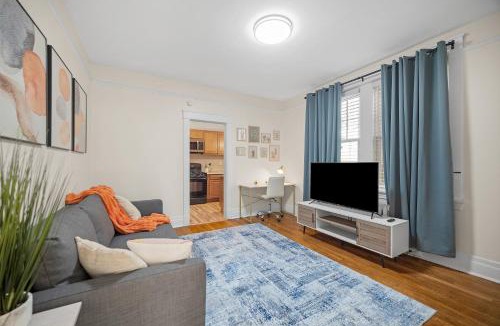 Pittsburgh Apartment | Modern 1 Bdr Apt King bed Sleeps4