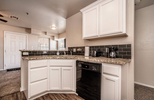 Central Oklahoma City Condo | Modern 1 Bed - Gated - Reserved Parking