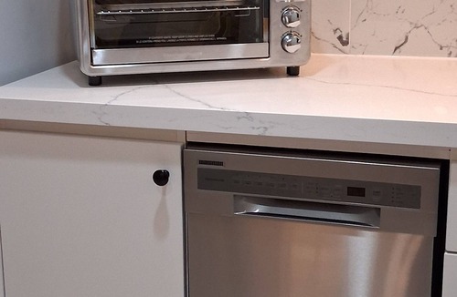 Sherwood Park House | Modern 1BR/1BA Ground Suite | Private, Quiet & Fully Renovated